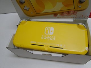 NINTENDO SWITCH LITE CON CAJA (181515)
