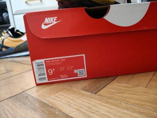 Nike Air Max 1 Negras y Amarillas Talla 43