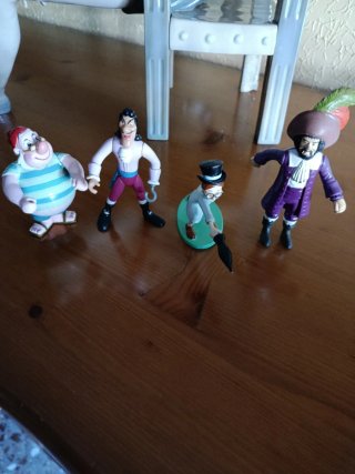 Lote 4 Figuras Disney Peter Pan Smee Garfio