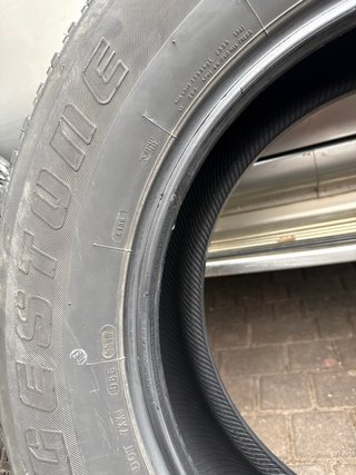 Bridgestone Dueler H/T 840 255/70R18