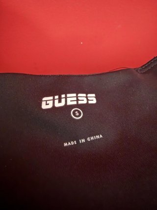 Conjunto Guess Top y Mallas Mujer Negro ORIGINAL