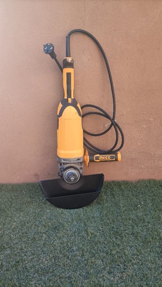 Radial grande de 230 cm. prácticamente NUEVA.
