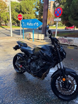 Yamaha MT-07 Negra 2023 (A2)