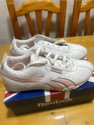 Zapatillas Reebok Blancas y Rosas