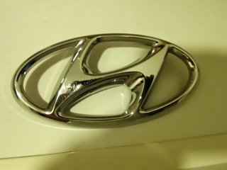 Logo Hyundai Cromado