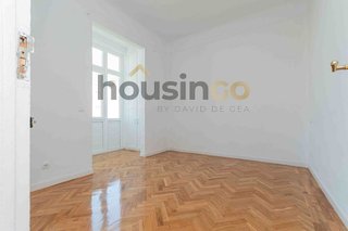 Piso en alquiler en Recoletos en Madrid
