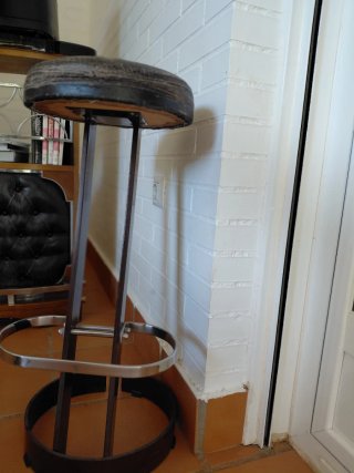 Mueble Bar Vintage Cuero y Madera