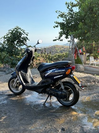 Yamaha Neos Scooter Negro PRECIO NEGOCIABLE