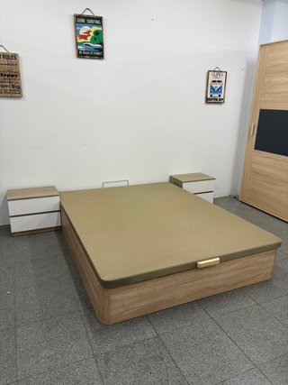 Canape 135x190 + 2 Mesitas Cambria