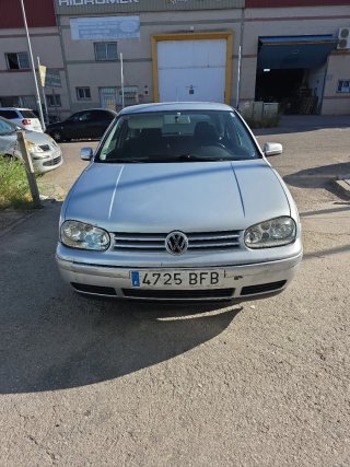 Volkswagen Golf 2000