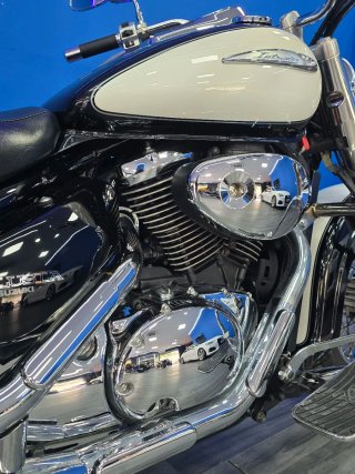 Suzuki Intruder 800 Volusia  2002 kms 24000