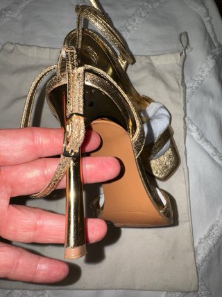 Sandalias Zara doradas