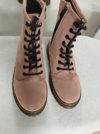 Botines rosa ante con cordones y cremallera