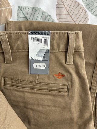 Pantalones Dockers Alpha Khaki Slim Tapered