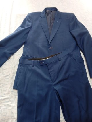 Traje azul talla M-L