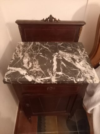 Mesita vintage mármol y madera