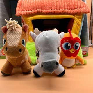 Giochi interattivi educativi in peluche della fattoria Bandai
