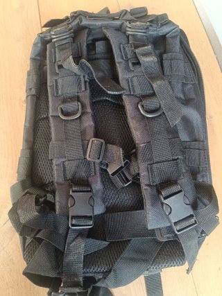 Mochila táctica negra 25L