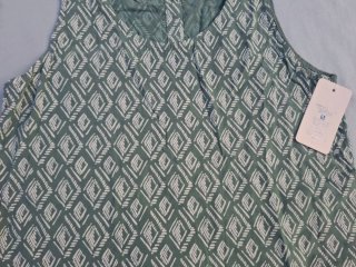 Blusa T S/ M.  Con etiquetas. Medidas en descripci