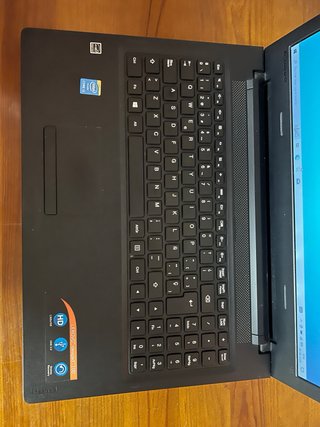 Portatile Lenovo 8GB RAM SSD