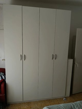 Armario doble de madera blanco