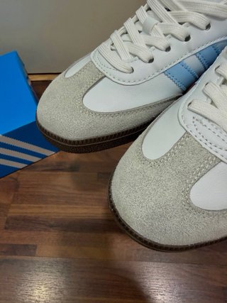 zapatillas size 43 azul y blanco