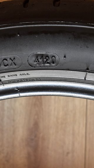 Michelin Pilot Sport 4 245/40 R18 97Y