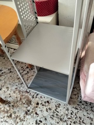 Estantería Metálica Gris y Blanca