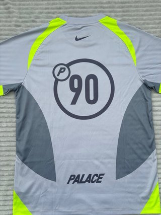 Palace x Nike Total 90 Jersey Gris/Volt