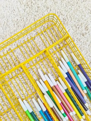 Organizador de metal estilo POP.
