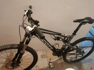Bicicleta Scott Spark Negra/Gris