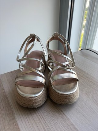 Sandalias Plataforma Doradas