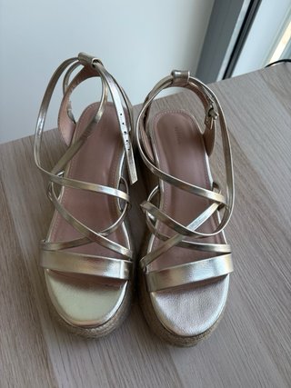 Sandalias Plataforma Doradas