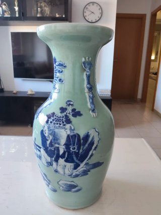 jarrón de porcelana china con esmalte tipo celadó
