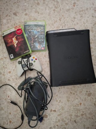 Xbox 360 120GB Negra + 3 Juegos