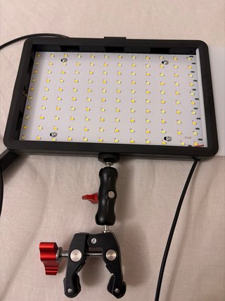 Foco LED Pequeño con Pinza