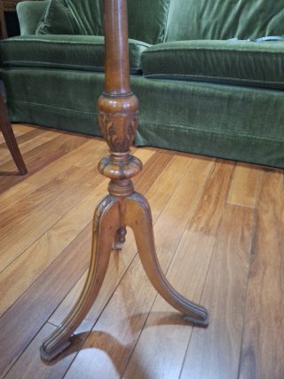 Mesita auxiliar vintage madera maciza
