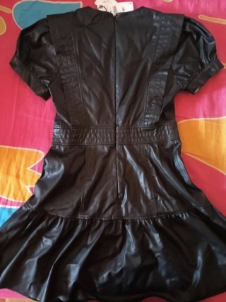 Vestido Zara de piel Negro Talla M