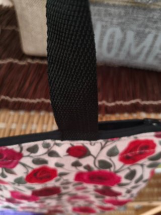 Bolso de mano floral