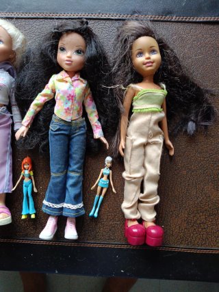 Bratz Pack 3 bambole + 2 piccole