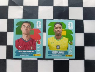 Cromo Cristiano Ronaldo y Vinicius Jr. Mundial