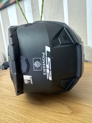 Casco Integral LS2 MX702 Pioneer II Negro Mate