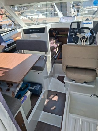Embarcación Beneteau Antares 8 En muy buen estado