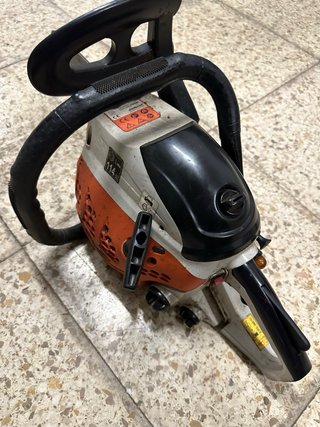 Motosierra Voltor