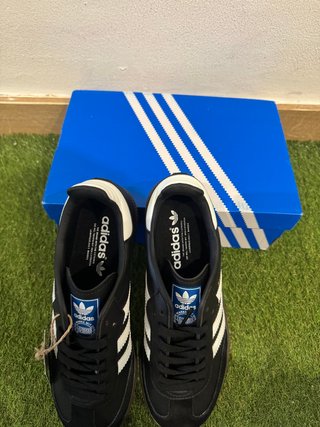 Adidas Samba Talla 39 Negras.