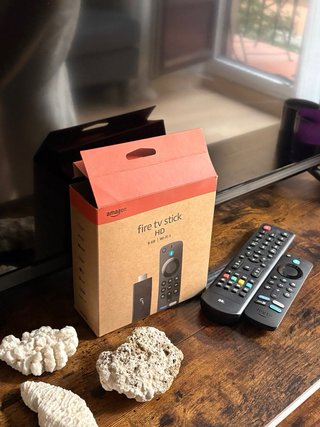 Televisor 32” Negro marca OK (incluye chromecast)