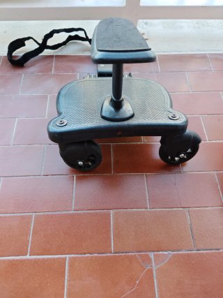 Patinete universal para carrito de bebé