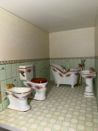 Casita de muñecas de 3 plantas