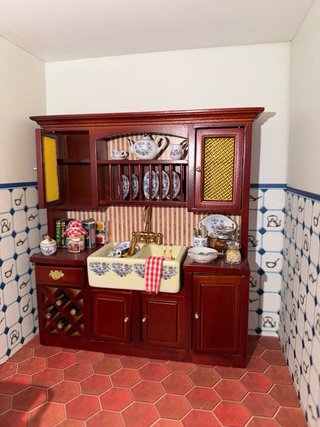 Casita de muñecas de 3 plantas