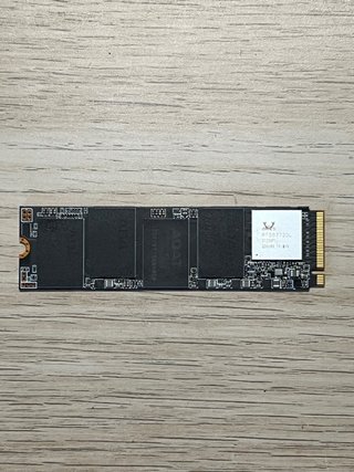 SSD 2TB NVMe ADATA Legend 860